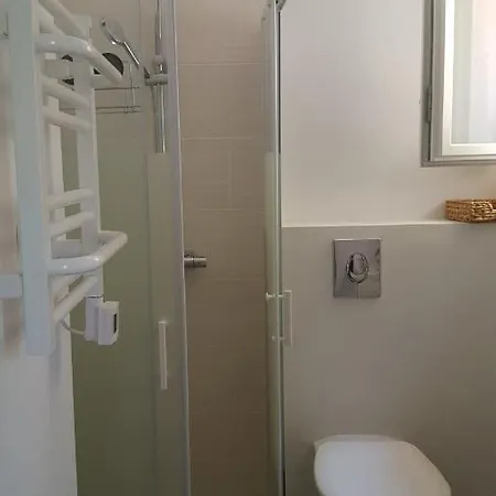 Appartement Rez De Jardin Avec Piscine Mandelieu Esterno foto